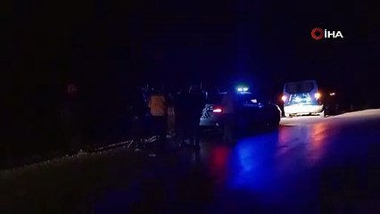 Kontrolden çıkan otomobil şarampole devrildi: 3 yaralı