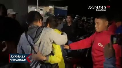 Dua Pemacing Terjebak Banjir Bandang Aliran Sungai Cipelang