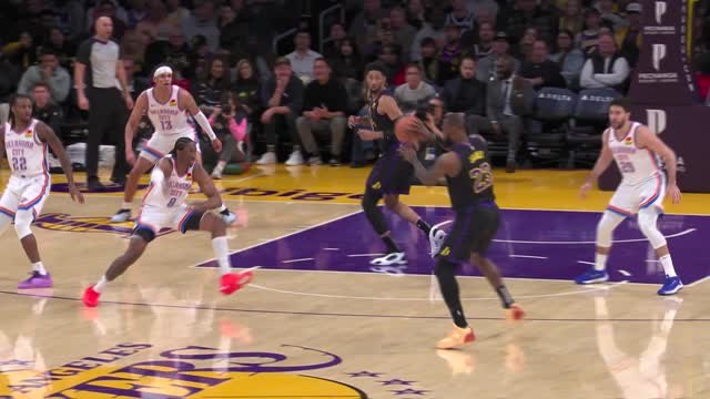 LeBron's silky one-touch pass sets up emphatic Wood dunk