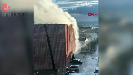 Çanakkale'de AVM'de yangın