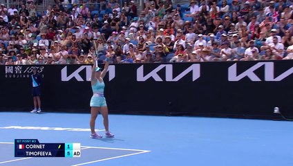 Cornet douchée d'entrée par Timofeeva : Les temps forts de leur 1er tour