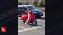 Kısa boylu kızın motosiklet ile imtihanı kamerada