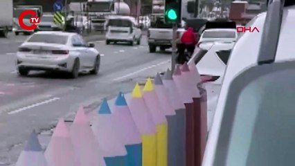 Esenyurt'ta cadde ortasında gasp!