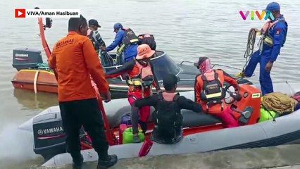 Tim SAR Timika Melakukan Pencarian Korban Speedboad Terbakar