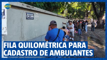 Carnaval de BH: Fila quilométrica para cadastro de ambulantes