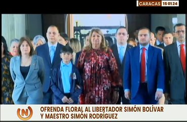 Con ofrenda floral rindieron homenaje a Simón Bolívar y  Simón Rodríguez en el Panteón Nacional