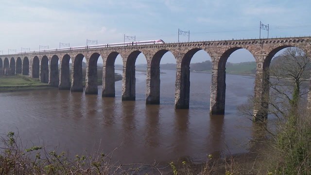 LNER launches 70-minute flexible ticket for passengers who miss train