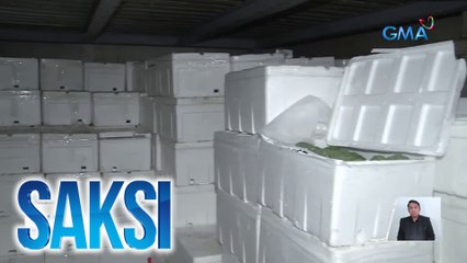 Hinihinalang imbakan umano ng smuggled agricultural products, sinalakay | Saksi