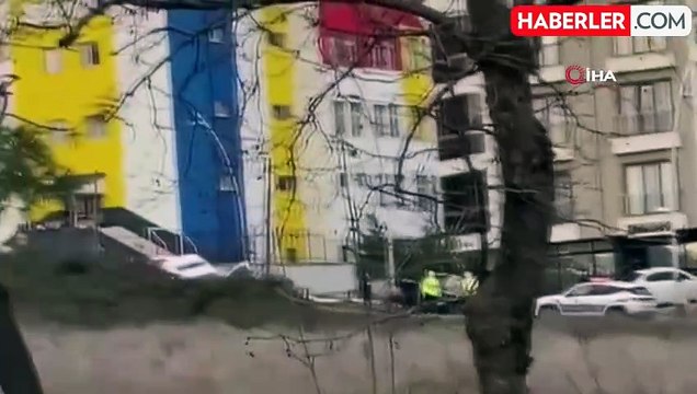 Büyükçekmece'de şüpheli kovalayan polis aracı kaza yaptı: 1 polis yaralı