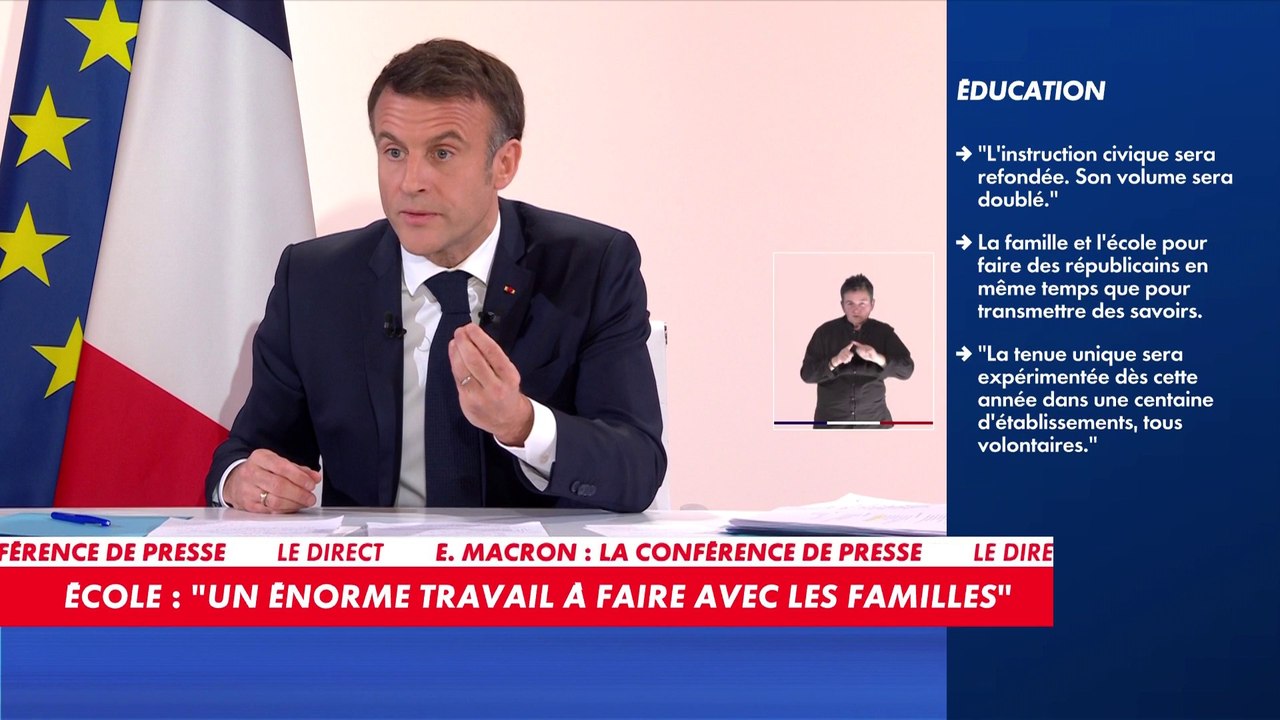 Emmanuel Macron : «Je suis totalement favorable à ce qu'on apprenne la Marseillaise au primaire»