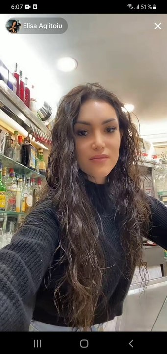 Elisa Aglitoiu live tiktok