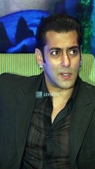 Salman Khan Playfully Reacts To Srk's Six-Pack Abs