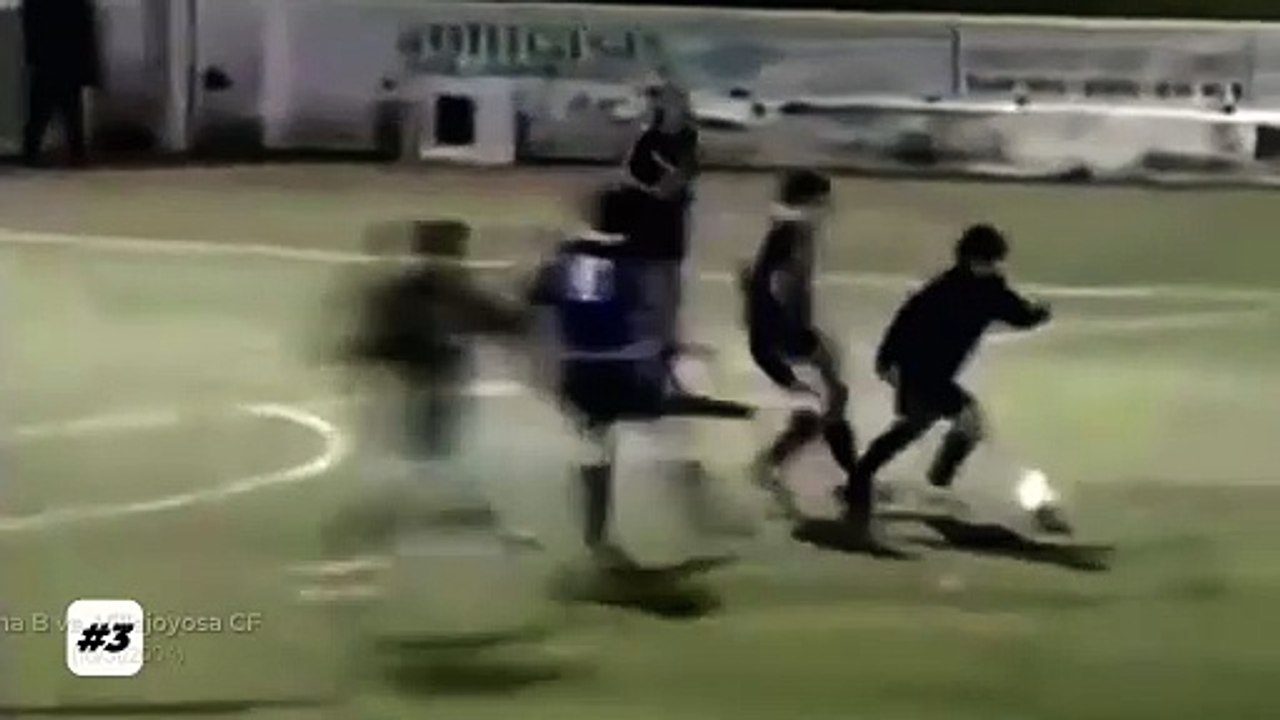 Day #3 | Messi 3rd goal | Barcelona B vs Villajoyosa CF (10/31/2004)