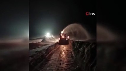 Tipi fena bastırdı; saatlerce kurtarılmayı beklediler