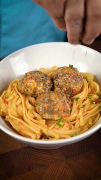 Spaghetti et boulettes de boeuf à la sauce burrata ! #Dailyfood #Dailycuisine #recette #cuisine