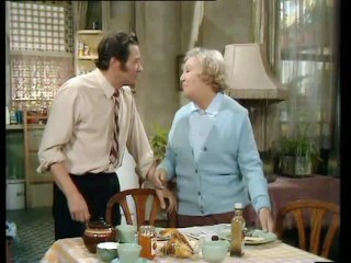 On the Buses S 4 ep1 Nowhere to go