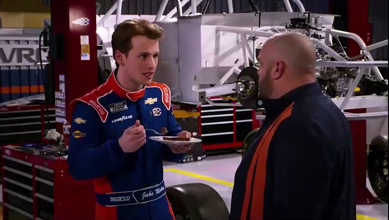 The Crew S01E03-Heißes Pilzfleisch