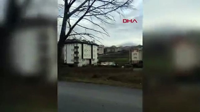 Kaçan şüpheliyi kovalayan polis ekibi kaza yaptı