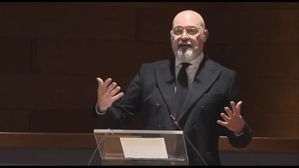 下载视频: Bonaccini confonde Vannacci per Vattani: scusate, è la cronaca di oggi