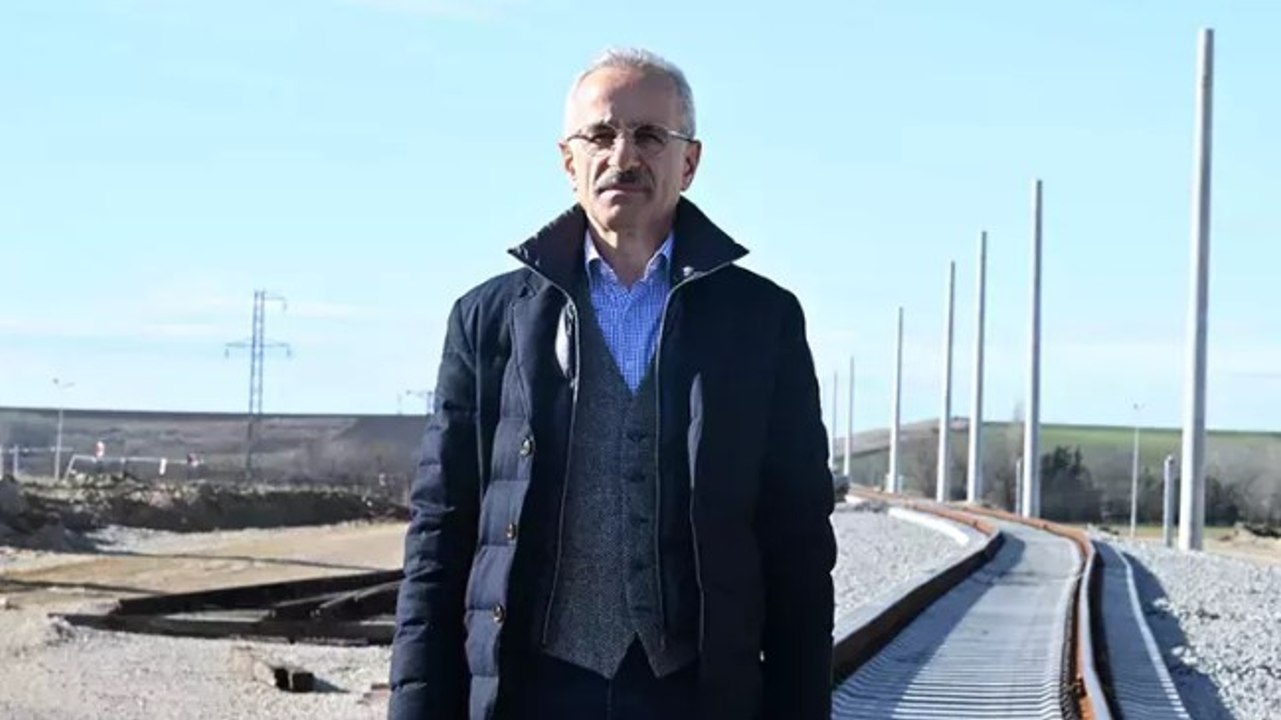 Bakan Uraloğlu: Halkalı-Kapıkule Hızlı Tren Projesi’nin 153 kilometrelik kesimi 2025 sonunda bitecek