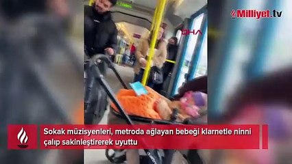 Bursa'da iç ısıtan anlar! Metroda ağlayan bebeği klarnetle uyuttular