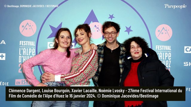 PHOTOS Alpe d'Huez : Louise Bourgoin prend de la hauteur avec Chloé Jouannet, dans une doudoune très remarquée