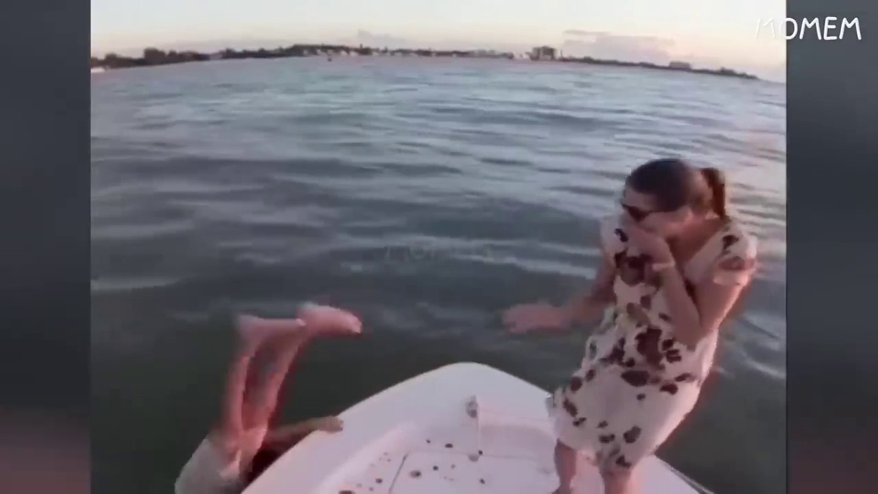 if you laugh 3 times, you lose