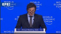 Milei ataca en Davos las agendas internacionales del feminismo y el medioambiente