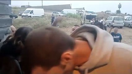 Gritos entre activistas y la empresa de desocupación EZ Property Solutions en Granadilla de Abona