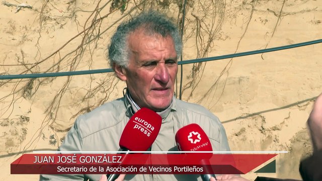 Vecinos de El Portil lamentan que el núcleo se muere con la pérdida de playa