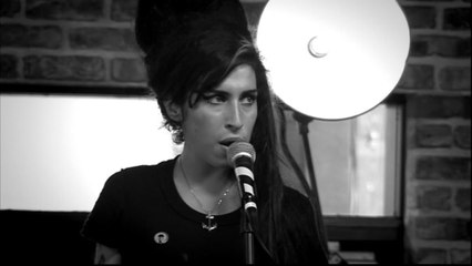 Amy Winehouse - Back To Black (Live Acoustic at SXSW)