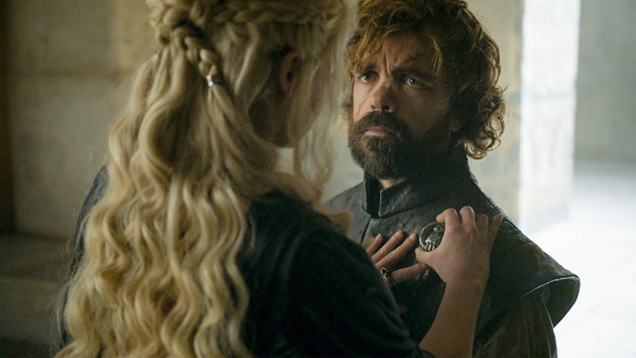 'Game Of Thrones' Showunners On Biggest Change They'd Make About the HBO Series | THR News Video
