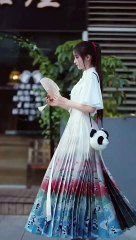 Chinese traditional clothes, hanfu. (83)