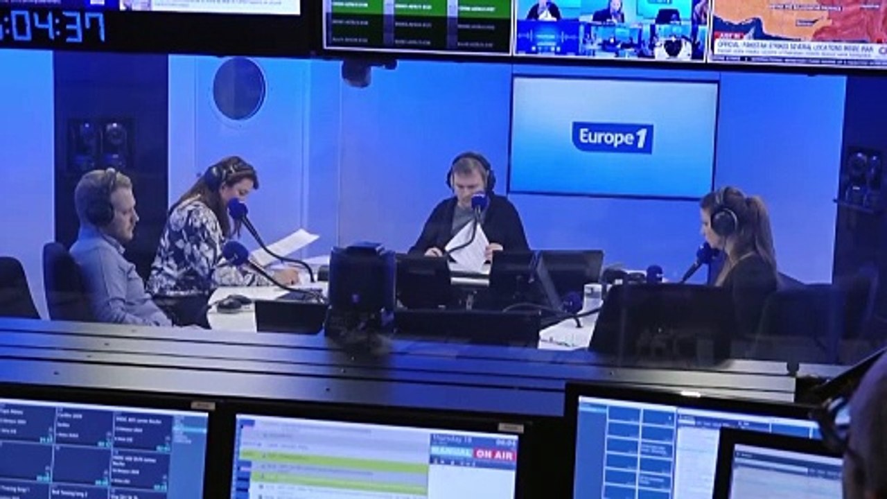 Neige : Paris se réveille sous un fin manteau blanc qui recouvre ses toits... et sa chaussée