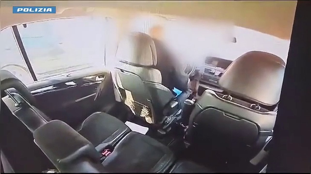 oltre 570 chili di hashish nascosti in un box ad assago: due arresti