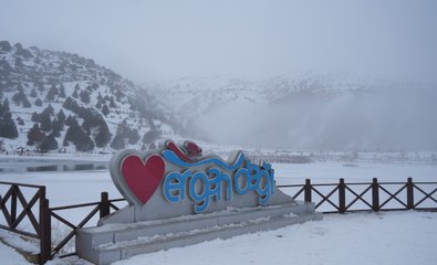 Sis çöken kayak merkezinde görsel şölen!