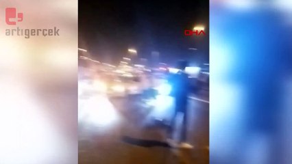 Lüks araç yol çalışması yapan araca çarptı: Beş yaralı