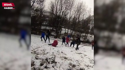 Diyarbakır’ın o ilçesinde kar yağdı, çocuklar doyasıya eğlendi - Bismil Haber