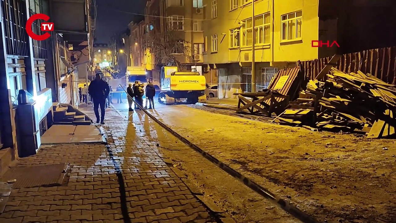 Gaziosmanpaşa'da toprak kayması 2 bina tahliye edildi