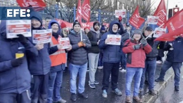 Huelga de más de 100.000 funcionarios en Irlanda del Norte en protesta por salarios