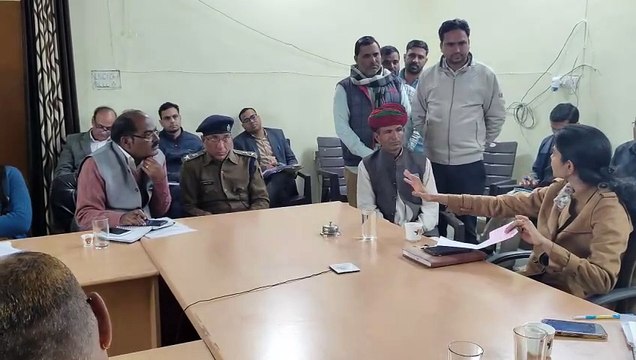 कलक्टर ने सुनी आमजन की समस्याएं
