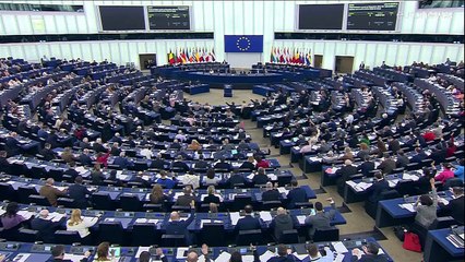 Με νομικές ενέργειες απειλεί το Ευρωκοινοβούλιο την Κομισιόν για την Ουγγαρία