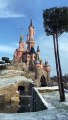 Regardez Une Vidéo De La Neige Qui Tombe à Disneyland Paris Qui Fait la Tendance Des Réseaux Sociaux Instagram ✓