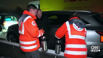 Avrupa Soğuk Hava Dalgasıyla Sokağa Çıkmaya Çalışıyor ❄️