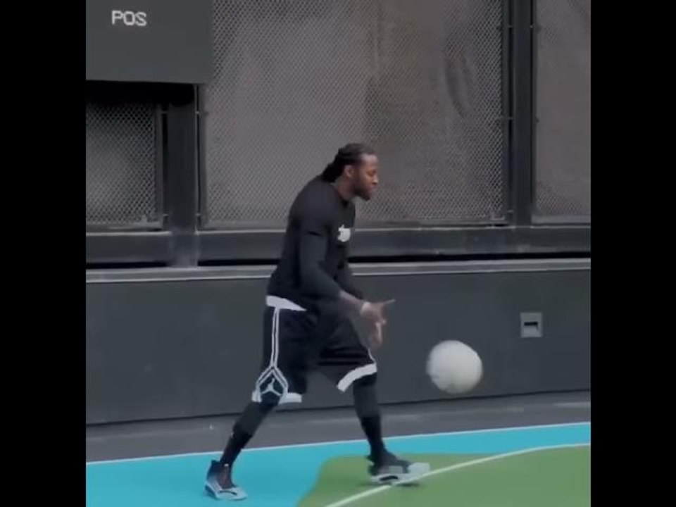 2 Chainz Gets His Shots Up In The Gym
