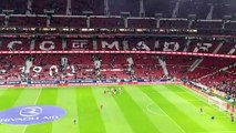 ¡Salen a calentar Atlético de Madrid y Real Madrid!