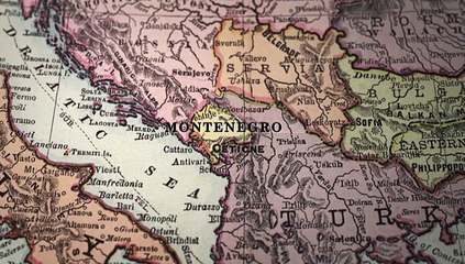 Finding Your Roots with Henry Louis Gates Jr. - S05E09 - The Eye of the Beholder