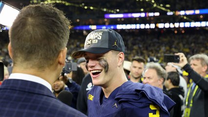 Maxwell Minute: College Football Championship Merchandise