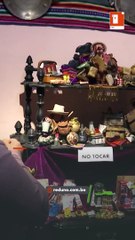 La familia Morales expone toda su colección de "Ekekos" desde el siglo XVIII.