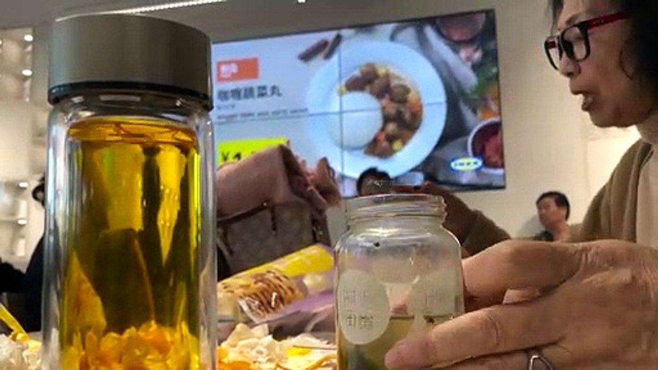 Ikea-Restaurant als Partnerbörse